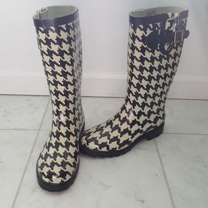 Houndstooth Patterned Rain Boots